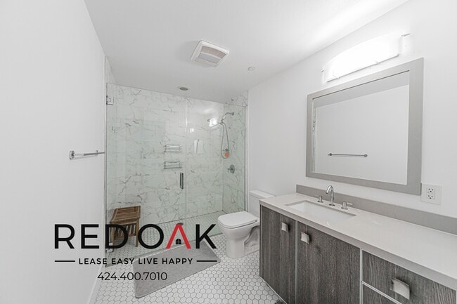 Photo - 1168 S Barrington Ave Unit 303