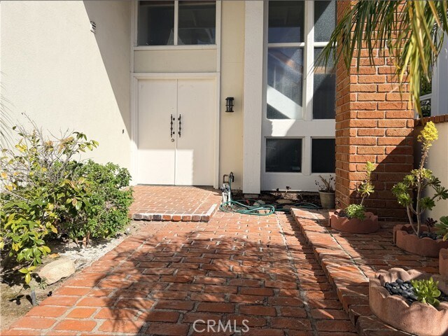 Photo - 4881 Royce Rd