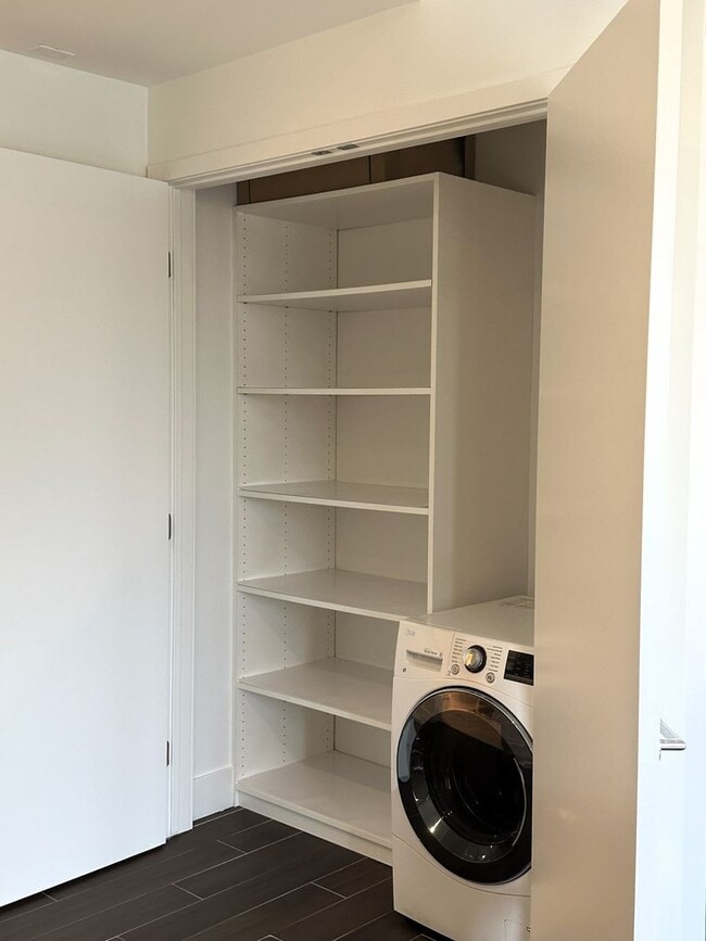 Photo - Wembley Park - Chelsea RI Unit 111