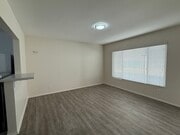 Living Room - 140 Virginia St Unit C