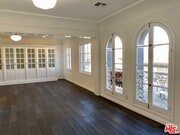 Photo - 619 S La Brea Ave Unit 2nd Floor