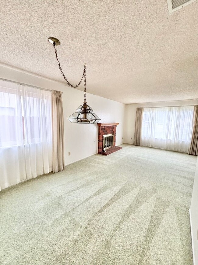 Photo - Spacious 4 Bedroom Home Available Now!