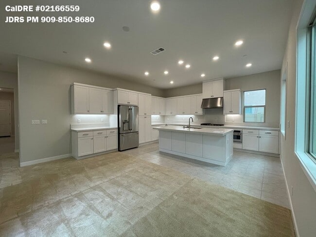 Photo - Lake Forest 3 Bedroom Home