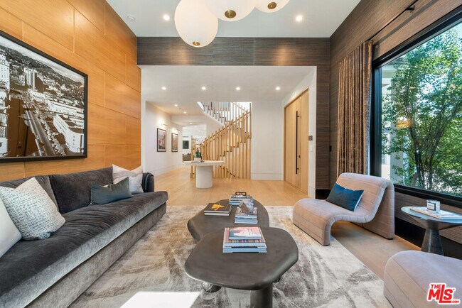 Photo - 17228 Otsego St