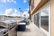 Photo - 112 E Balboa Blvd Townhome