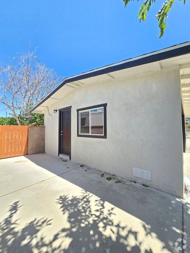 Building Photo - 44510 21st St W Unit 44510 21st St W (ADU) Rental