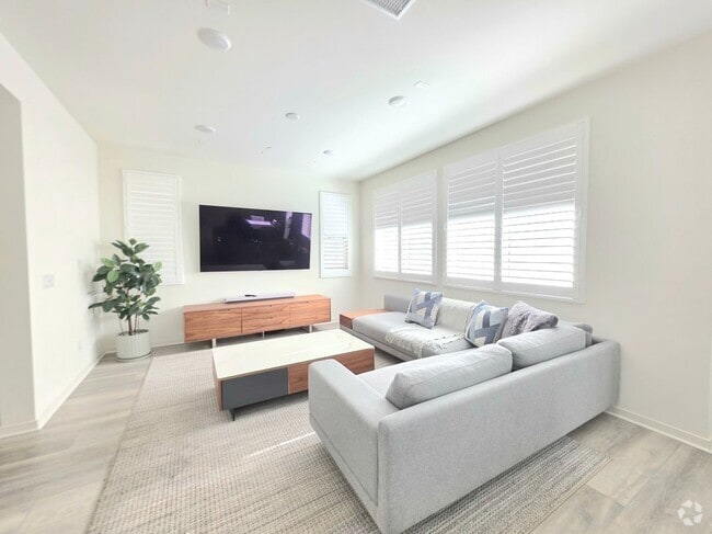 Building Photo - 1612 Ruedy Pl Rental