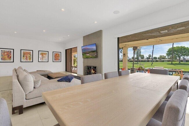 Photo - 6 Barnard Ct