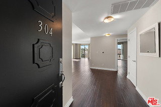 Photo - 152 S Oakhurst Dr