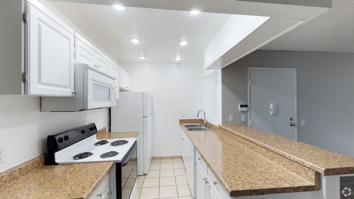 3D Tour - Beachfronter Townhome Apartments