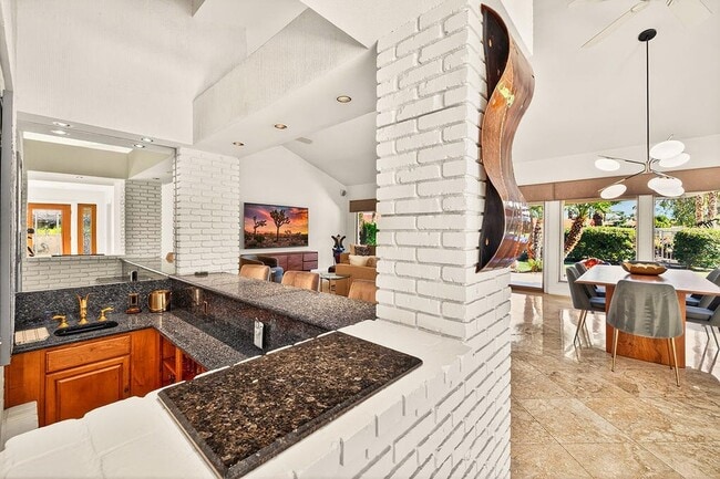 Photo - 45668 Pueblo Rd