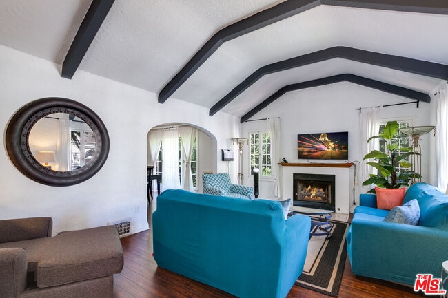 Photo - 139 Rexford Dr