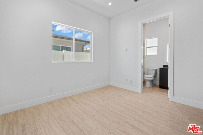 Photo - 15224 W Holyland Dr