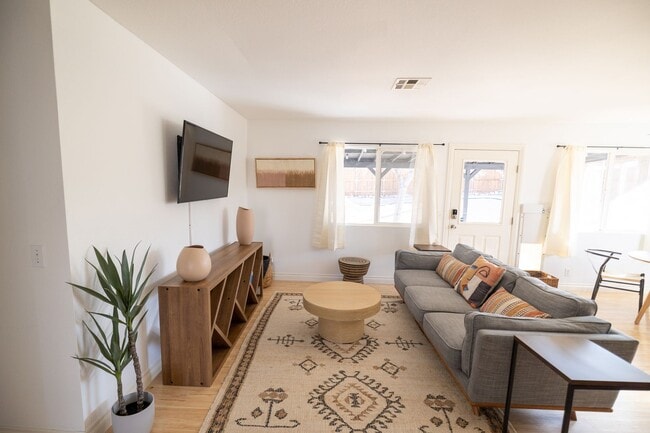 Photo - Joshua Tree Retreat with Hot Tub