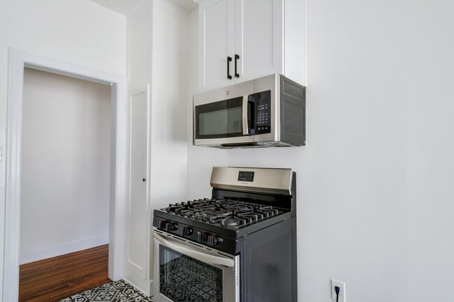 Photo - 2818 Ellendale Pl