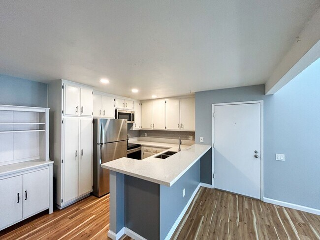 Photo - Beautiful 3BD/2BA W/ Reserved Parking and A/C in Allied Gardens! Unit 224