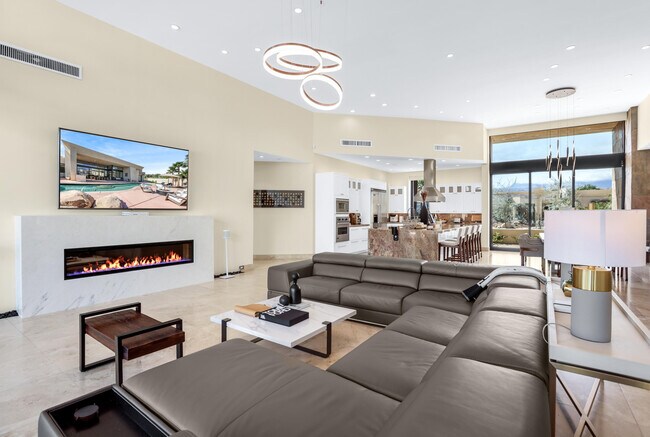 Photo - 1 Seclude Ct