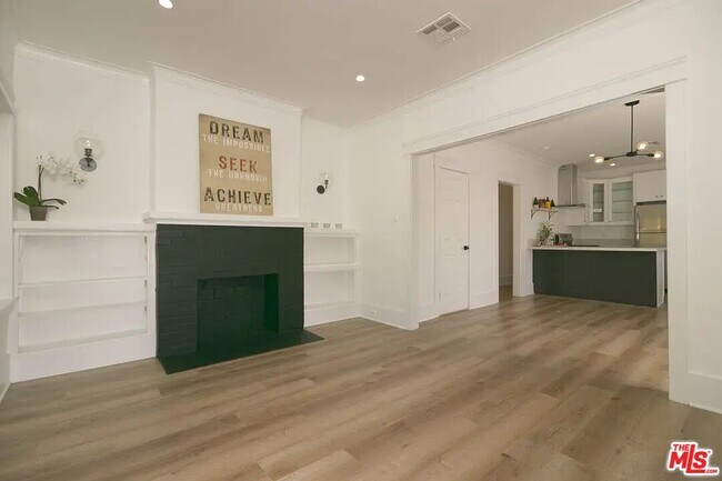 Photo - 2510 S Bronson Ave