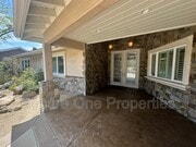 Photo - 1695 Berkshire Dr House