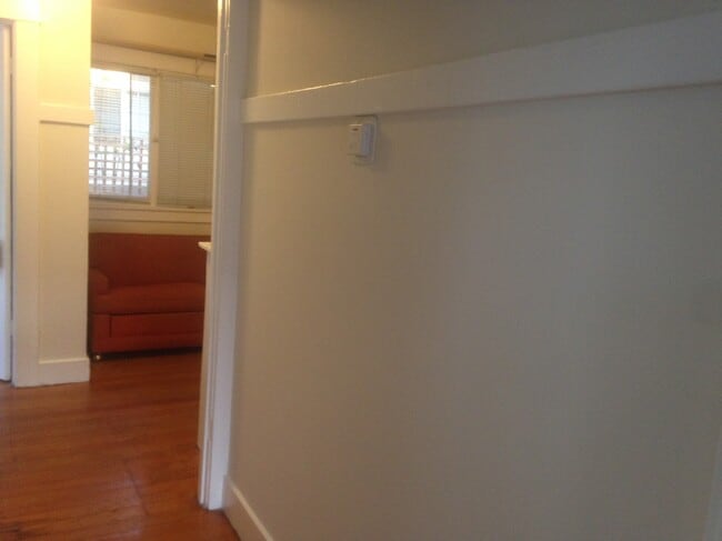 hall - 422 El Centro St Unit 1/2