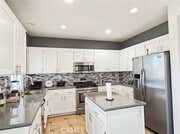 Photo - 697 Calumet Ave