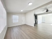 Photo - Beautiful Remodeled 4 Bedroom 2 Bathroom H... House