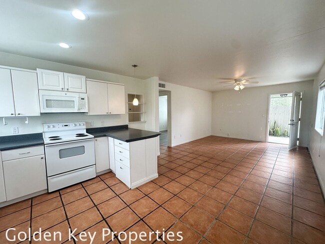 2-Bedroom + 2-car garage + ALL UTILITIES PAID - 2-Bedroom + 2-car garage + ALL UTILITIES PAID Townhome