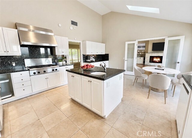 Photo - 16972 Oak View Dr