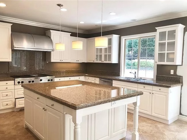 Photo - 16 Via Soria