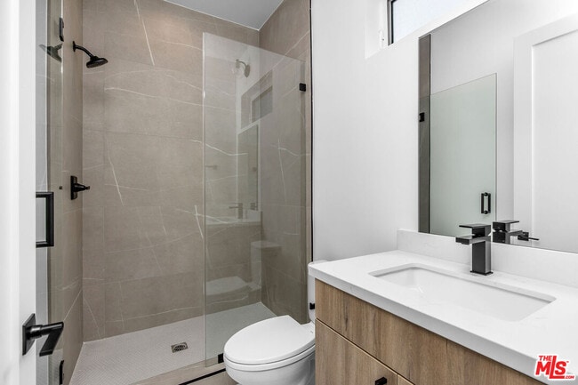 Photo - 5722 Fulcher Ave