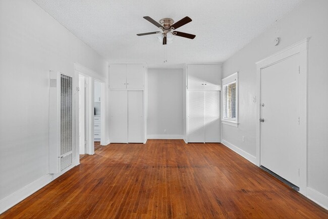 Photo - 915 Cherry Ave Unit 209