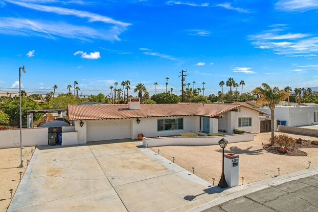 Photo - Sunnyside House with Pool in Palm Springs
