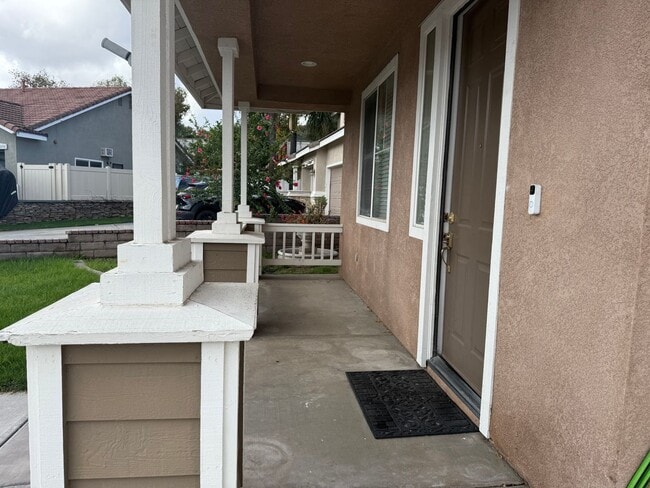 Photo - Updated home near Sycamore Canyon available for lease