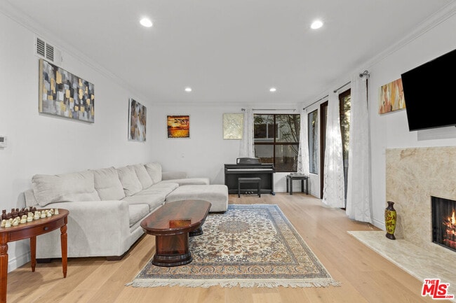 Photo - 450 San Vicente Blvd Unit 101