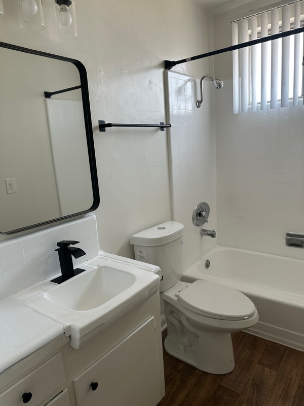 Photo - 8120 Owensmouth Ave Unit 2