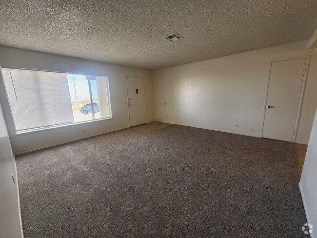 Building Photo - **Move In Speacial $100 Off 1st Month's Re... Rental
