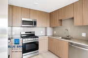 Photo - 326 Robinson St Unit 502