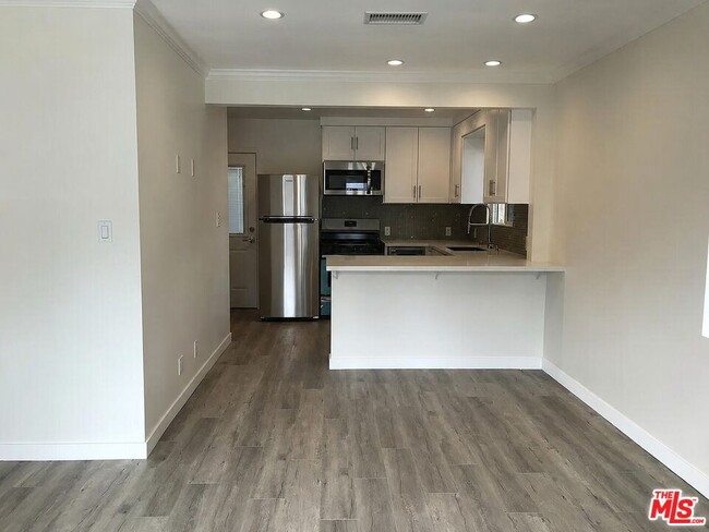 Photo - 3345 Helms Ave