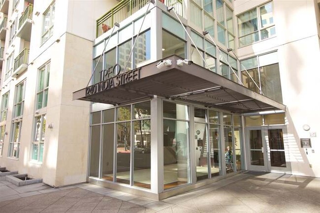 Building Photo - 1240 India St Unit 522