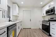 Photo - 532 E 97th St Apartment Unit 3