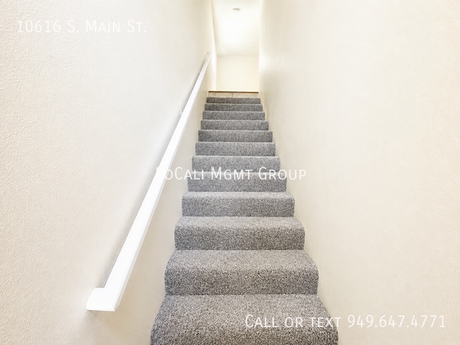 Photo - 10616 Main St