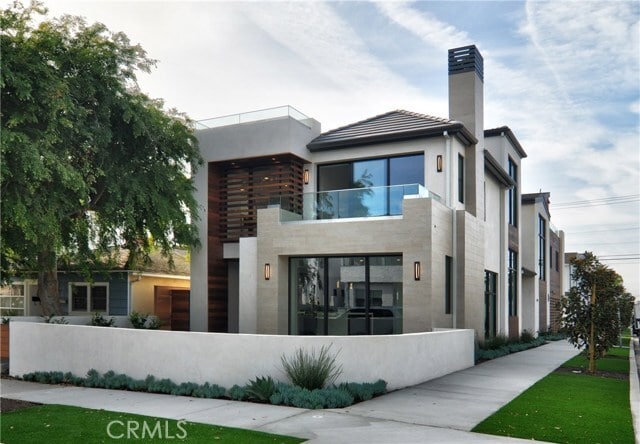 Building Photo - 621 Narcissus Ave