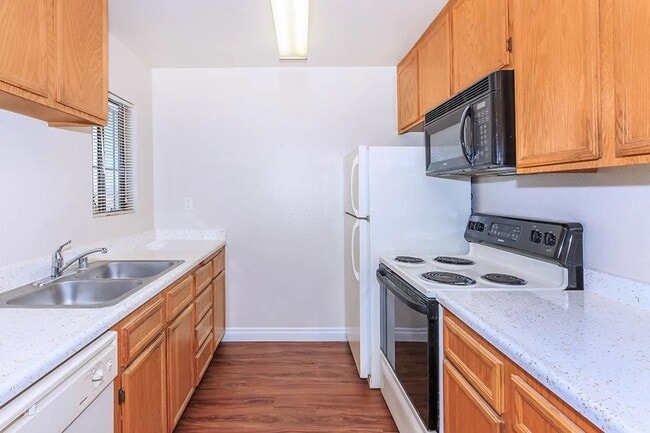 Photo - Windsong Apartments