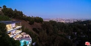 Photo - 7080 Mulholland Dr House