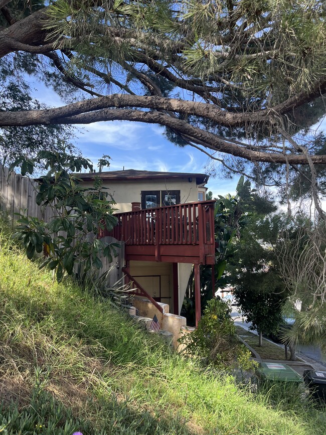 Building Photo - 7221 Earldom Ave