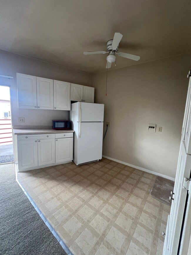 Building Photo - 5822 Kingman Ave