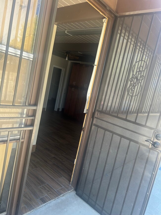 Building Photo - 3867 Jurupa Ave Unit 3867 Jurupa ave