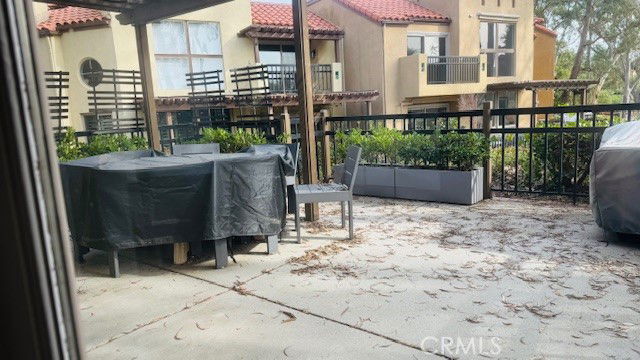 Building Photo - 605 Bay Hill Dr