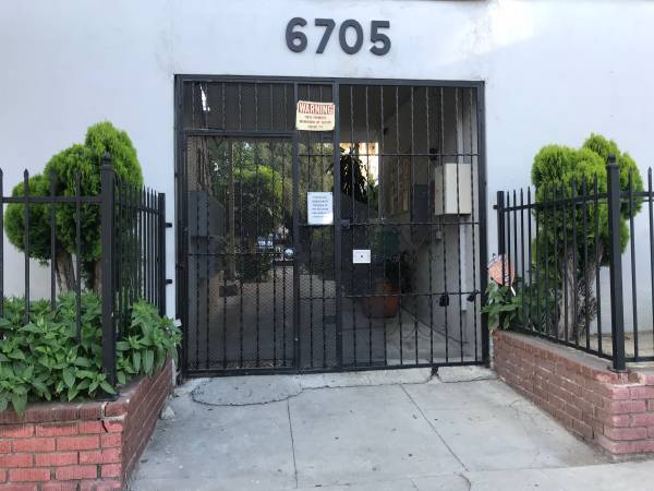 Photo - 6705 De Longpre Ave Unit 12