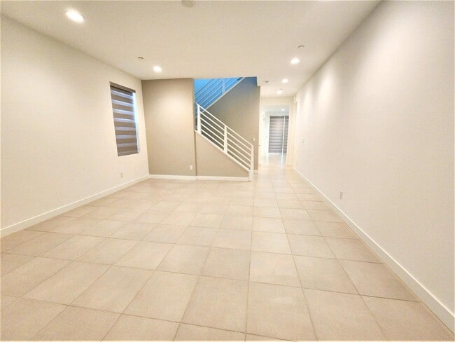 Photo - 35770 McCarthy St